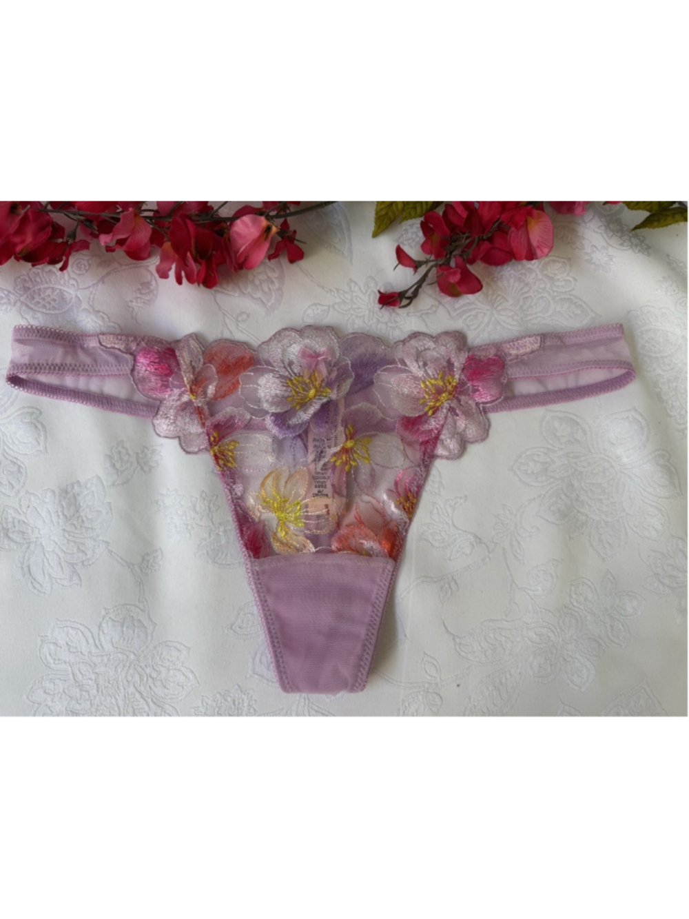VICTORIA'S SECRET XL DREAM ANGELS PINK FLORAL EMBROIDERED THONG PANTIES NWT $30